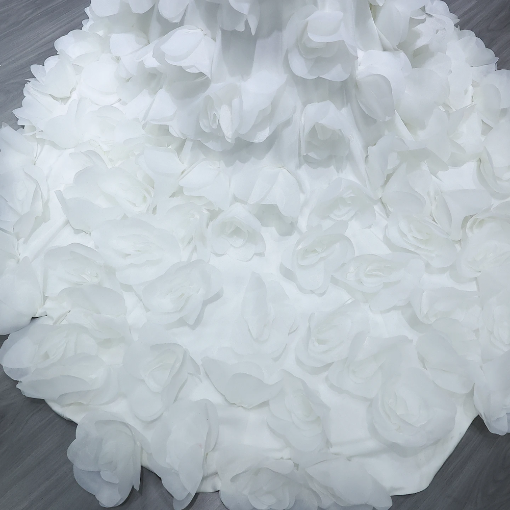 Rosé Bloom Mermaid Gown - White