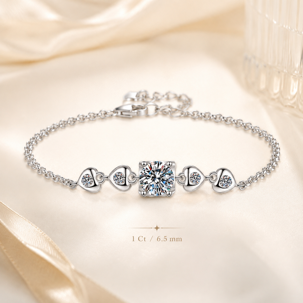 Amoura bracelet showing one carat 6.5 millimeter center stone